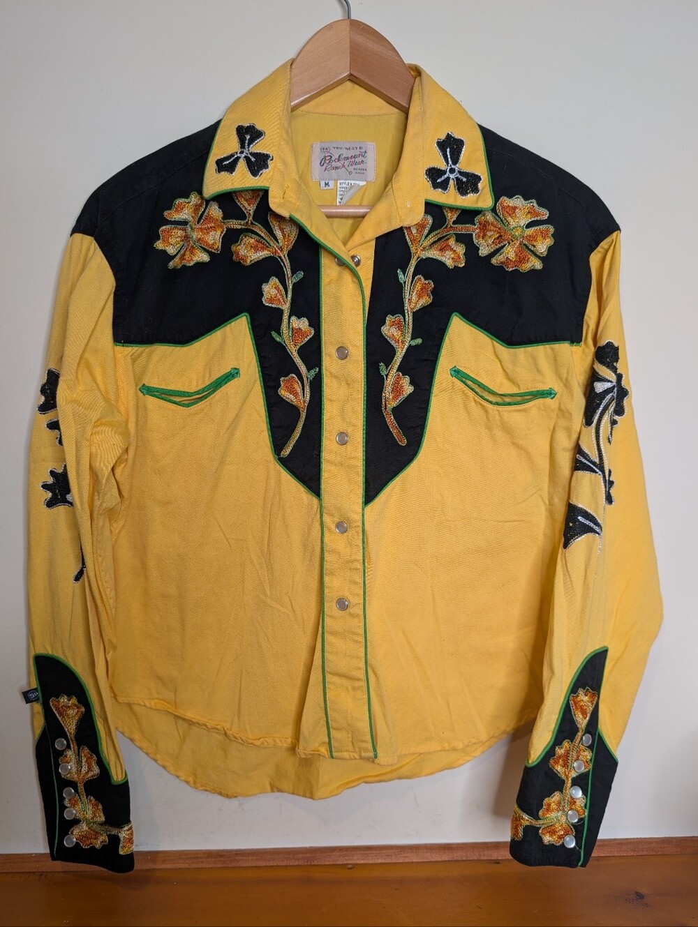 Rockmount Ranch Wear Western Shirt Yellow Black Floral Embroidered M Cowboy